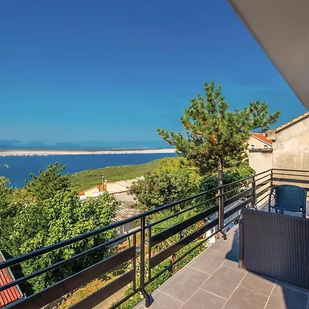 2 Bedroom Lovely In *