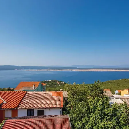 2 Bedroom Lovely In * Dramalj