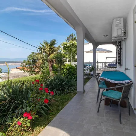 Apartament 2 Bedroom Lovely In *